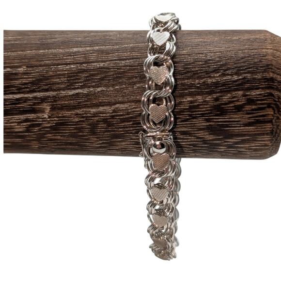 Vintage Mid Century Sterling Silver Double Link Textured Heart Charm Bracelet - Picture 5 of 8